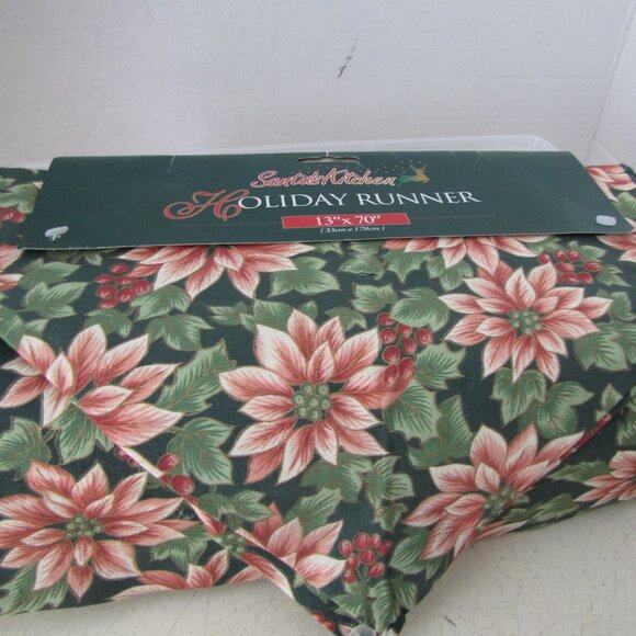 Vintage Santa's Kitchen Holiday Table Runner Detachable Tassels 13x70 in NOS - Picture 3 of 4